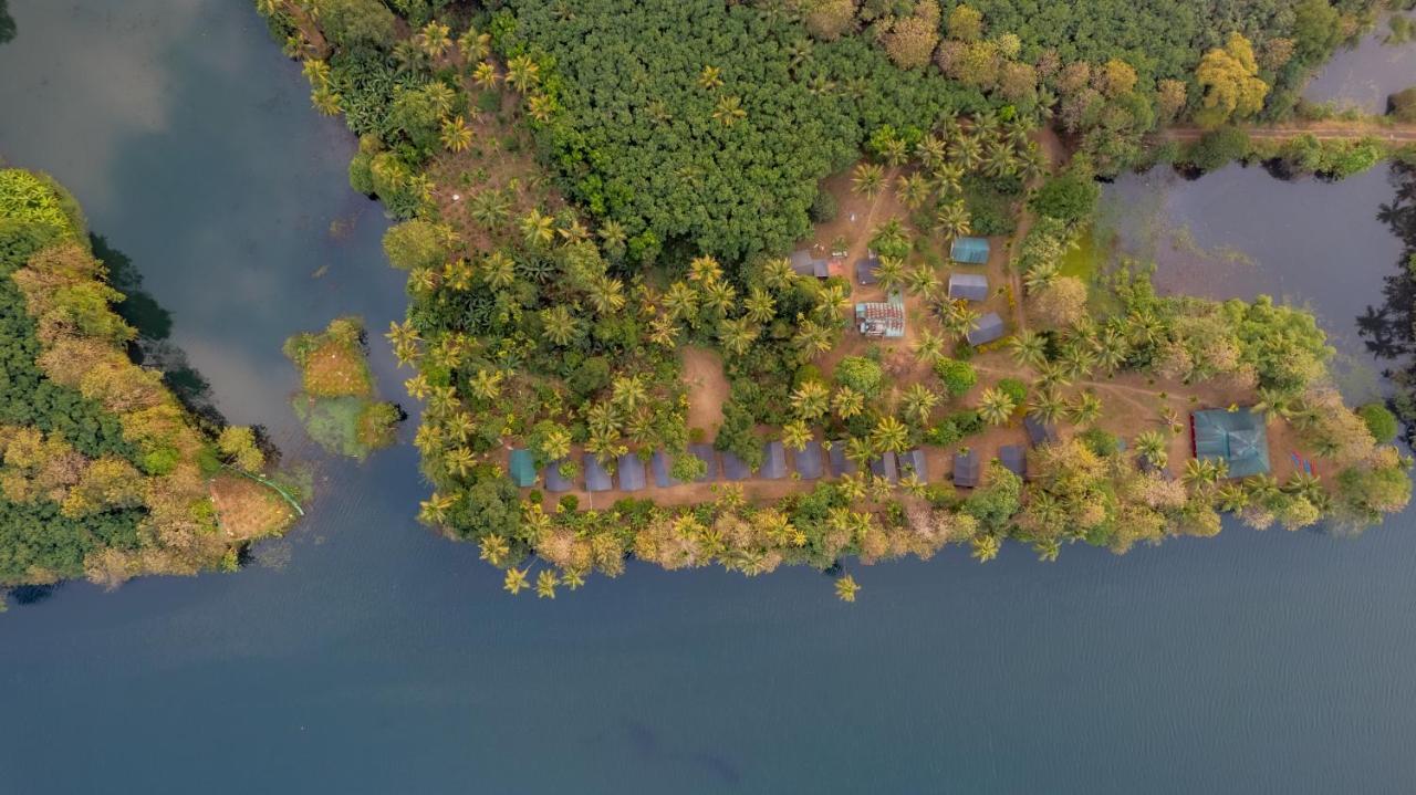 Amritara Riverside Camp Thattakād Exterior foto